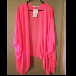 BNWT Amelia James Kimono